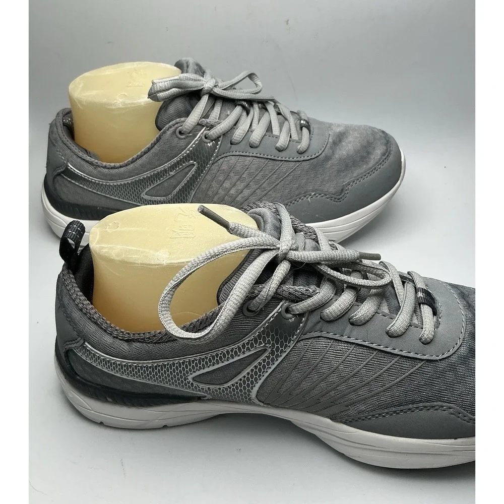 Cheeks Fit Body Women's Grey Energy Pad Sneakers Size 7.5